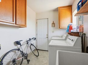 560 41St St, Richmond CA 94805