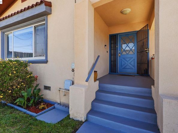 560 41St St, Richmond CA 94805