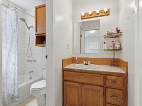 560 41St St, Richmond CA 94805