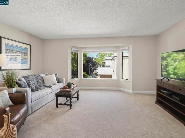 1225 Singingwood Ct 1, Walnut Creek CA 94595