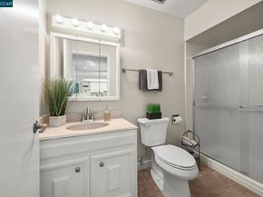 1225 Singingwood Ct 1, Walnut Creek CA 94595