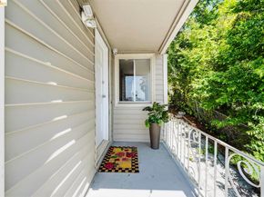 6914 Outlook Ave, Oakland CA 94605