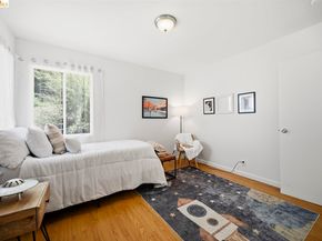 6914 Outlook Ave, Oakland CA 94605