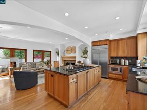 21 Live Oak Rd, Berkeley CA 94705