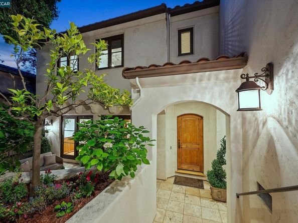 21 Live Oak Rd, Berkeley CA 94705