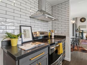 525 Mandana Blvd 402, Oakland CA 94610