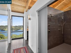 240 Tappan Ln, Orinda CA 94563