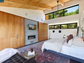 240 Tappan Ln, Orinda CA 94563
