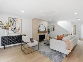 2 Knoll Ct, Hercules CA 94547