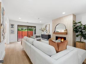 2 Knoll Ct, Hercules CA 94547