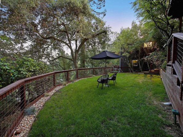 6874 Chambers Dr., Oakland CA 94611