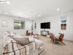 405 Wayland Loop, Livermore CA 94550
