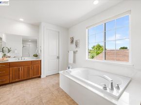405 Wayland Loop, Livermore CA 94550