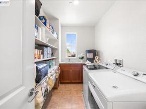 405 Wayland Loop, Livermore CA 94550