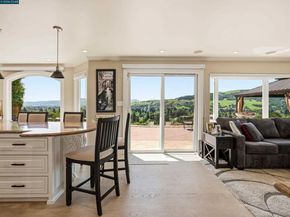 385 Paraiso Drive, Danville CA 94526