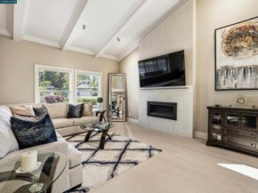 385 Paraiso Drive, Danville CA 94526