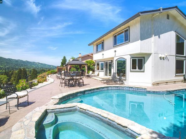 385 Paraiso Drive, Danville CA 94526