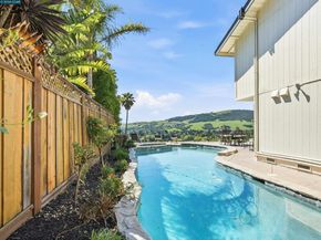 385 Paraiso Drive, Danville CA 94526