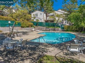 375 Camelback Rd 4, Pleasant Hill CA 94523