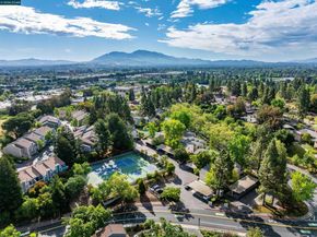 375 Camelback Rd 4, Pleasant Hill CA 94523