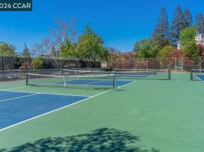 375 Camelback Rd 4, Pleasant Hill CA 94523