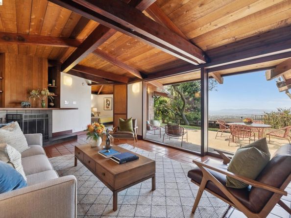 3343 Dwight Way, Berkeley CA 94704