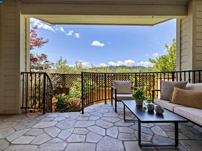 467 Beacon Ridge Ln, Walnut Creek CA 94597