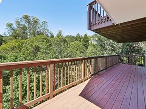 6643 Aitken Dr, Oakland CA 94611