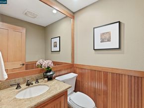 30 Greenwood Ct, Orinda CA 94563