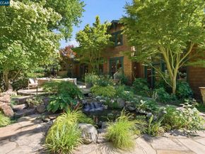 30 Greenwood Ct, Orinda CA 94563