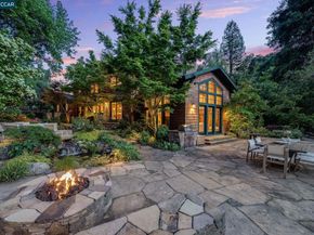 30 Greenwood Ct, Orinda CA 94563