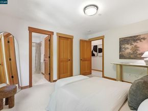 30 Greenwood Ct, Orinda CA 94563