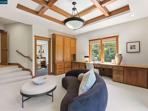 30 Greenwood Ct, Orinda CA 94563