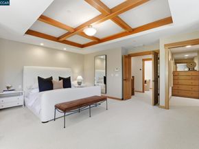 30 Greenwood Ct, Orinda CA 94563