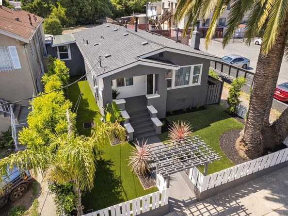 3435 Dimond Ave, Oakland CA 94602