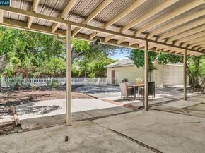 2072 Chalomar Rd, Concord CA 94518