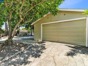 2072 Chalomar Rd, Concord CA 94518