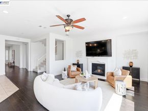 1718 N Terracina Dr, Dublin CA 94568