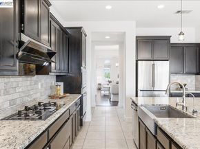 1718 N Terracina Dr, Dublin CA 94568