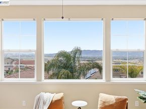 1718 N Terracina Dr, Dublin CA 94568