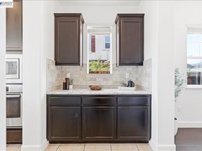 1718 N Terracina Dr, Dublin CA 94568