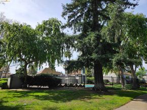 3715 Northwood Dr G, Concord CA 94520