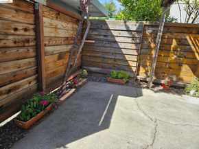 3715 Northwood Dr G, Concord CA 94520