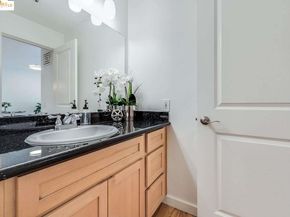 6400 Christie AVE 5209, Emeryville CA 94608