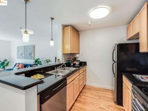 6400 Christie AVE 5209, Emeryville CA 94608