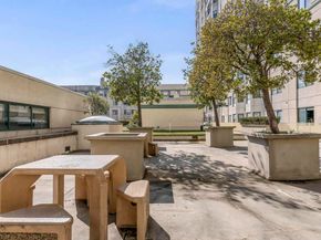 988 Franklin St 707, Oakland CA 94607