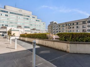 988 Franklin St 707, Oakland CA 94607