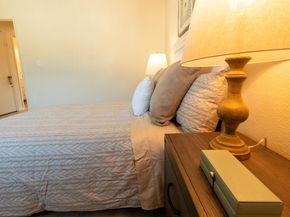 595 Blossom Way 10, Hayward CA 94541