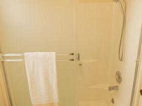 595 Blossom Way 10, Hayward CA 94541