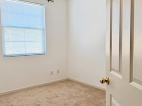 710 City Walk Pl 4, Hayward CA 94541